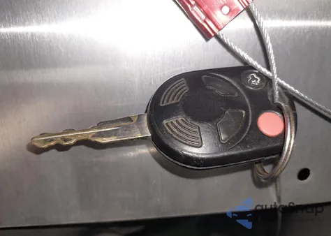 2010 Ford Fusion Hybrid z USA, uszkodzony, nr VIN 3FADP0L32AR361496